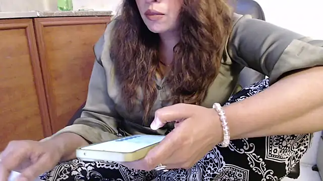 pareeti online show from 10/03/25, 11:02