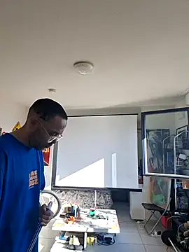 mileflav0r online show from 04/17/26, 07:22