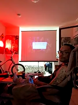 mileflav0r online show from 04/20/26, 07:26
