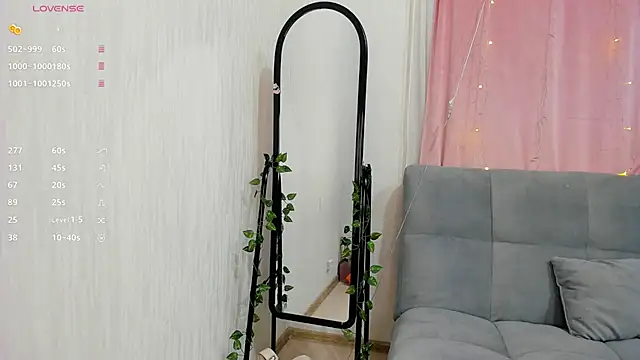 LinaCristonsen online show from 01/30/25, 03:40