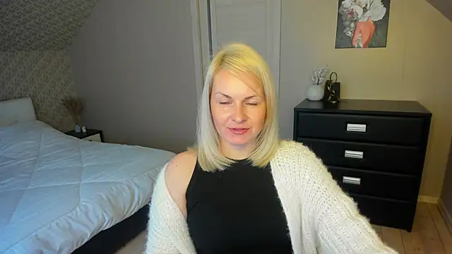 Alicee Gracee online show from 11/28/25, 07:33