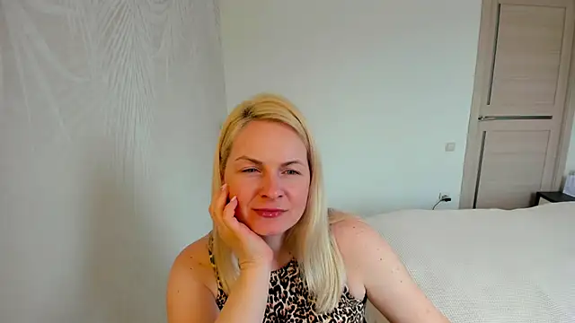 Alicee Gracee online show from 03/27/26, 07:36