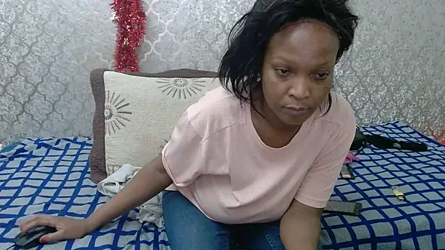 Snapshot of MaximTease24 chatting on 03/01/25, 08:53 MaximTease24 online show from 03/01/25, 08:53