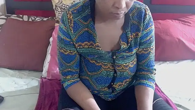 Snapshot of MaximTease24 chatting on 11/27/25, 05:48 MaximTease24 online show from 11/27/25, 05:48