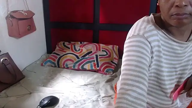 Snapshot of MaximTease24 chatting on 12/16/25, 06:29 MaximTease24 online show from 12/16/25, 06:29