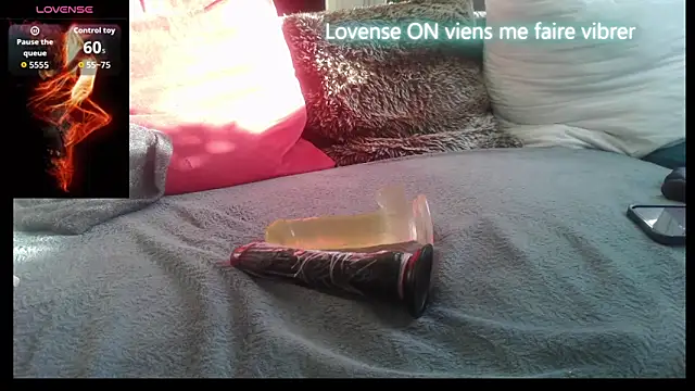 Snapshot of thoma87a chatting on 10/24/25, 08:22 thoma87a online show from 10/24/25, 08:22