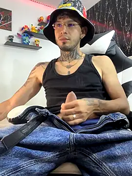 Anthony-Martin online show from 10/08/25, 04:54