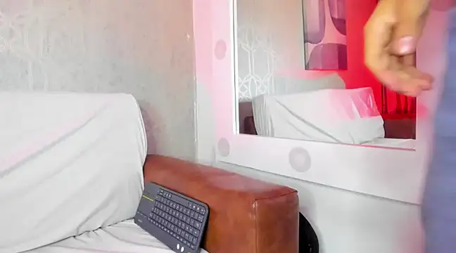 Snapshot of Lucii_fer_ chatting on 03/07/25, 02:23 Lucii fer online show from 03/07/25, 02:23