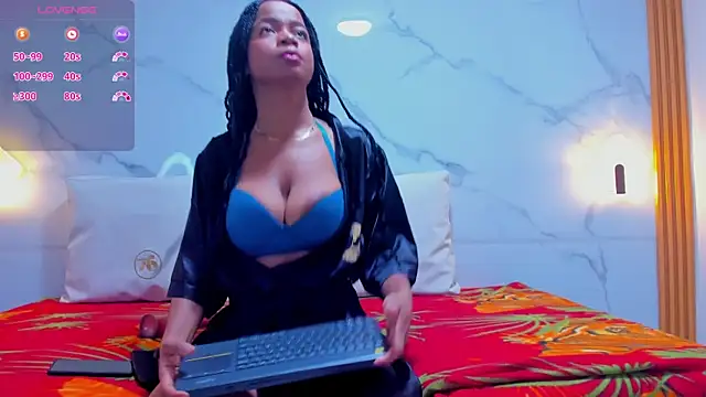 Snapshot of violetta_becker chatting on 01/29/25, 12:02 violetta becker online show from 01/29/25, 12:02