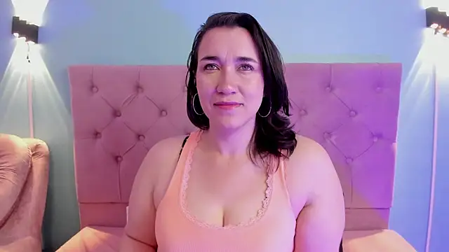 Snapshot of kyoakane chatting on 12/11/24, 03:56 kyoakane online show from 12/11/24, 03:56