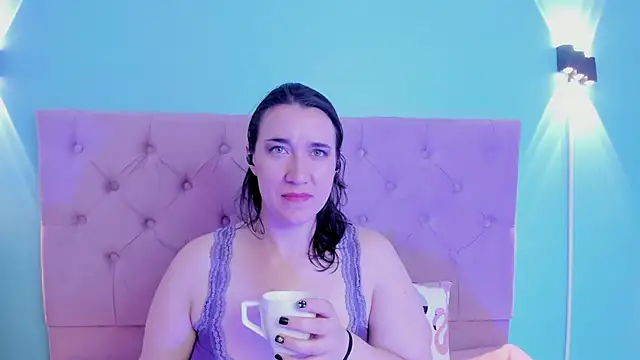 Snapshot of kyoakane chatting on 12/16/24, 09:03 kyoakane online show from 12/16/24, 09:03