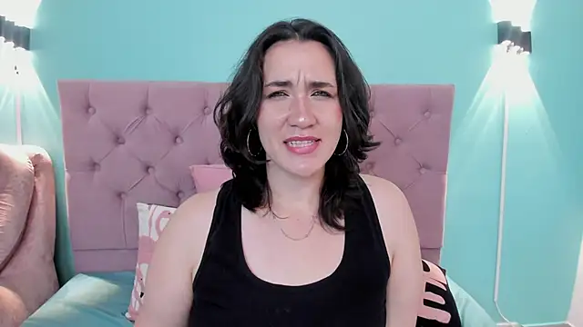 Snapshot of kyoakane chatting on 12/24/24, 07:39 kyoakane online show from 12/24/24, 07:39