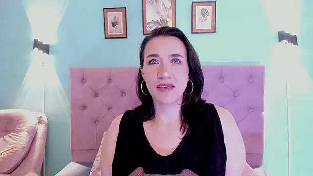 Snapshot of kyoakane chatting on 01/07/25, 03:24 kyoakane online show from 01/07/25, 03:24