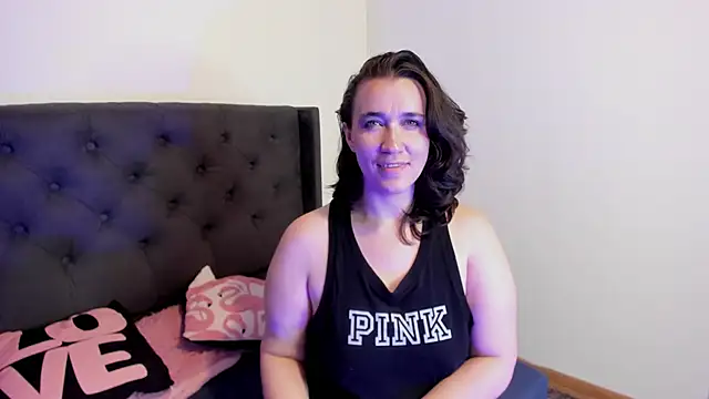 Snapshot of kyoakane chatting on 02/21/25, 06:51 kyoakane online show from 02/21/25, 06:51