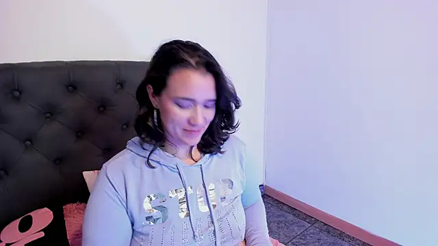 Snapshot of kyoakane chatting on 03/15/25, 10:03 kyoakane online show from 03/15/25, 10:03