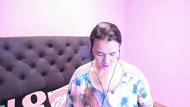 Snapshot of kyoakane chatting on 03/22/25, 08:48 kyoakane online show from 03/22/25, 08:48