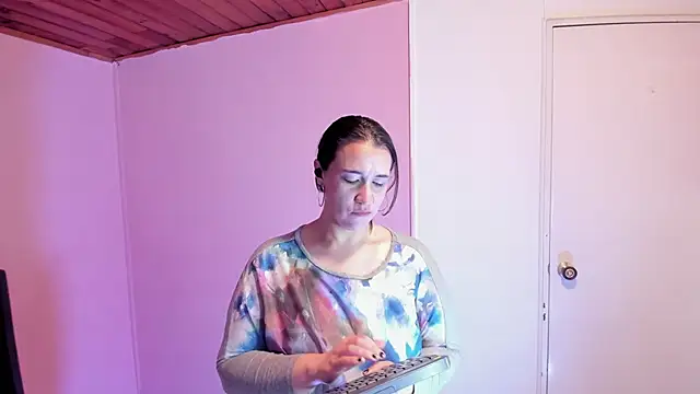 Snapshot of kyoakane chatting on 03/22/25, 11:53 kyoakane online show from 03/22/25, 11:53