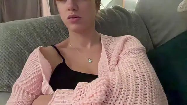 Snapshot of LustfulLuna_ chatting on 01/23/25, 07:29 LustfulLuna online show from 01/23/25, 07:29