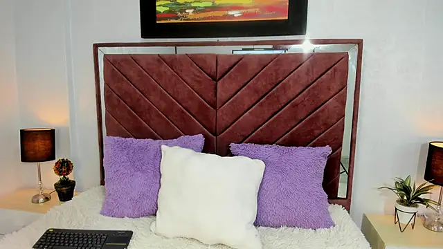 ZoeBianchi online show from 12/30/24, 03:03