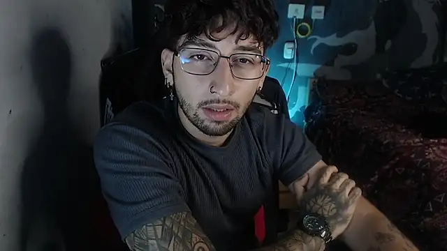 Dereck Dickson online show from 11/10/25, 05:34