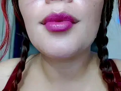 Snapshot of miss_evoleth2 chatting on 03/23/25, 12:15 miss evoleth2 online show from 03/23/25, 12:15