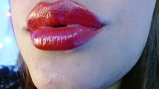 Snapshot of miss_evoleth2 chatting on 11/03/25, 10:49 miss evoleth2 online show from 11/03/25, 10:49