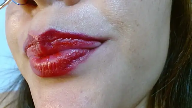 Snapshot of miss_evoleth2 chatting on 11/14/25, 07:01 miss evoleth2 online show from 11/14/25, 07:01