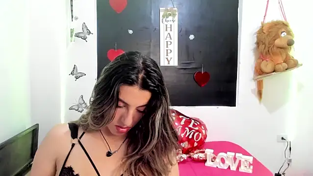 Snapshot of queen-natty chatting on 03/07/25, 04:33 queen-natty online show from 03/07/25, 04:33