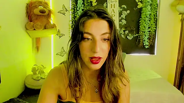 Snapshot of queen-natty chatting on 09/25/25, 03:05 queen-natty online show from 09/25/25, 03:05