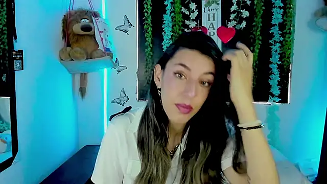 Snapshot of queen-natty chatting on 02/03/26, 01:49 queen-natty online show from 02/03/26, 01:49