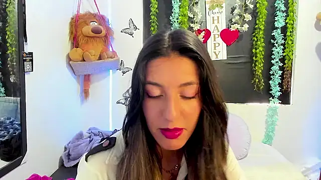 Snapshot of queen-natty chatting on 02/20/26, 02:28 queen-natty online show from 02/20/26, 02:28