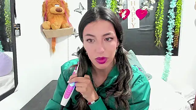 Snapshot of queen-natty chatting on 02/24/26, 01:20 queen-natty online show from 02/24/26, 01:20