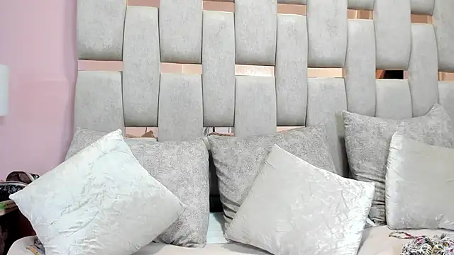 nicole fisherr online show from 01/18/26, 04:38