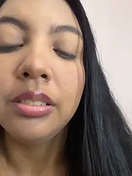 nicole fisherr online show from 06/22/26, 02:46