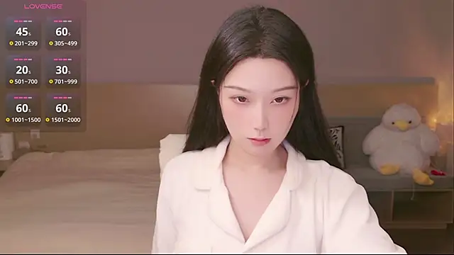 Lucky-baby online show from 11/15/25, 01:18