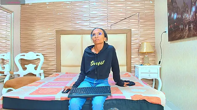 Snapshot of Brianrosex chatting on 02/28/26, 01:39 Brianrosex online show from 02/28/26, 01:39