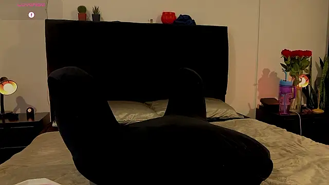 whitesemma online show from 03/05/26, 01:23