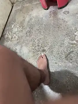 Snapshot of Rahulroy96 chatting on 01/25/25, 05:18 Rahulroy96 online show from 01/25/25, 05:18