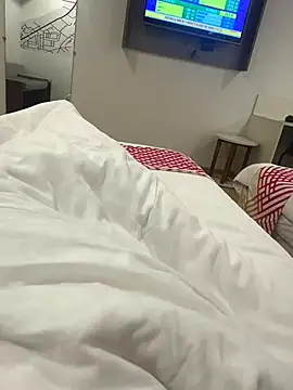 Snapshot of Rahulroy96 chatting on 10/23/25, 11:42 Rahulroy96 online show from 10/23/25, 11:42