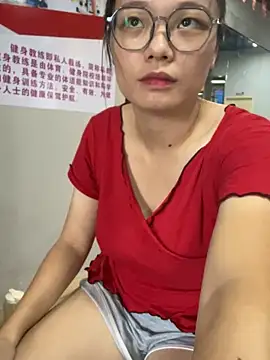 Snapshot of Bella0815 chatting on 09/14/25, 06:56 Bella0815 online show from 09/14/25, 06:56