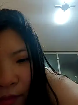 hello098712 online show from 02/09/25, 05:22