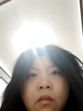 hello098712 online show from 03/03/25, 12:37