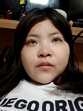 hello098712 online show from 03/17/25, 01:08