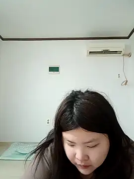 hello098712 online show from 03/20/25, 10:43