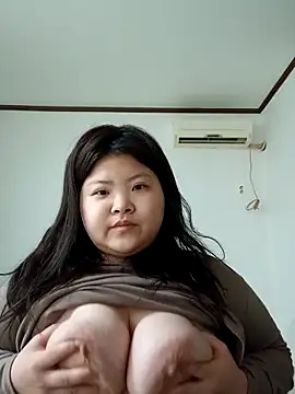 hello098712 online show from 03/21/25, 12:28