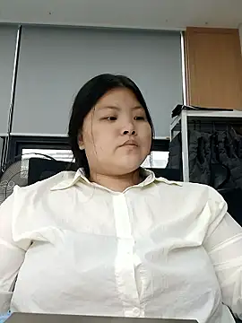 hello098712 online show from 09/24/25, 03:21