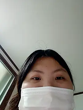 hello098712 online show from 10/13/25, 09:20