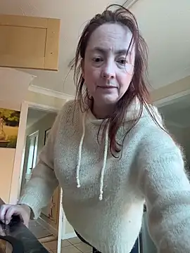 LouiseTswing online show from 02/26/26, 02:16