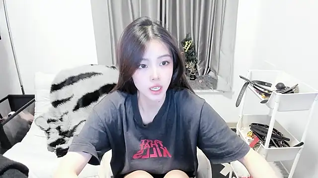 bbtt544 online show from 03/19/25, 02:35