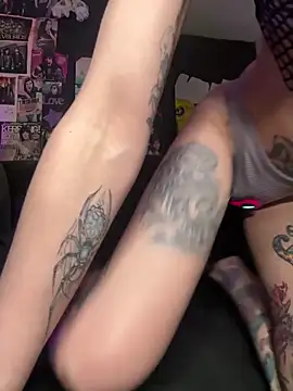 MissMidnightUK online show from 03/15/26, 09:32